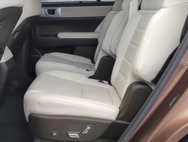 used 2025 Hyundai Santa Fe car, priced at $45,594