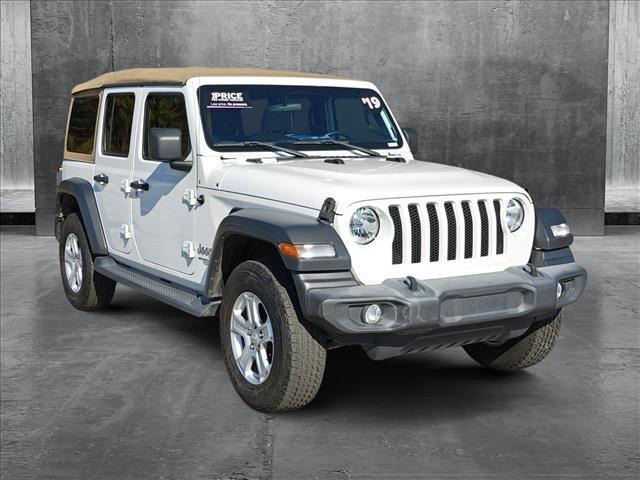 used 2019 Jeep Wrangler Unlimited car, priced at $25,897