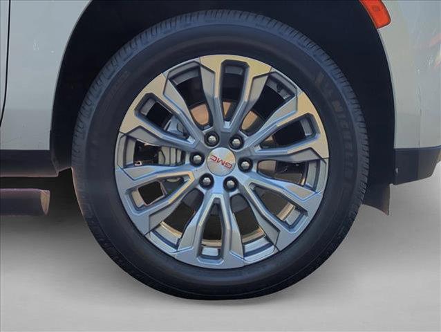 used 2021 GMC Yukon XL car, priced at $41,898