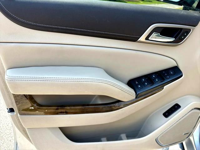 used 2016 GMC Yukon car, priced at $24,998