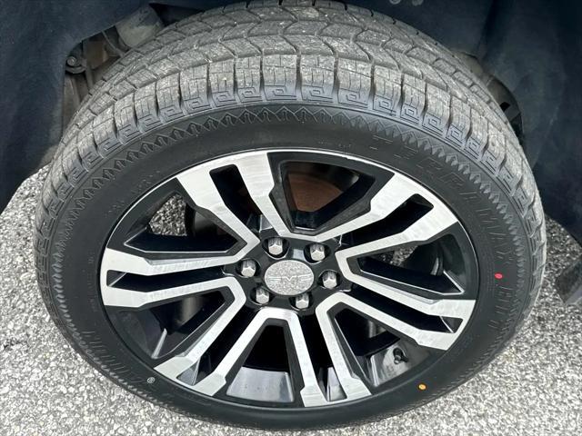 used 2019 GMC Yukon car, priced at $33,998
