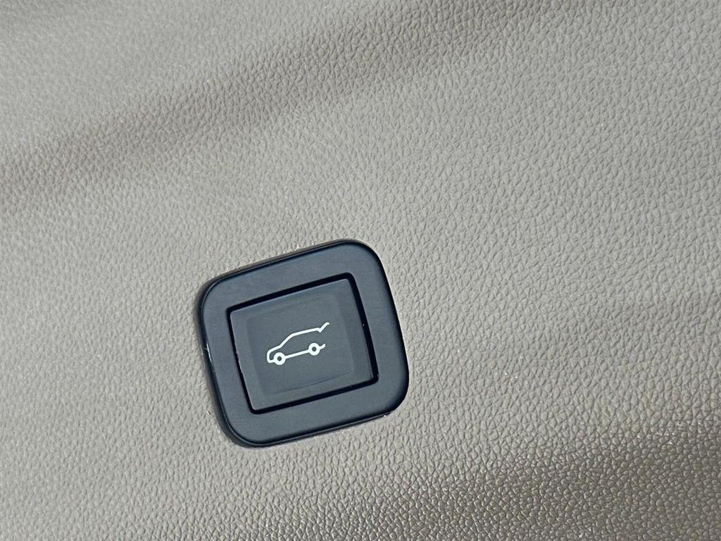 used 2021 GMC Yukon car, priced at $49,998
