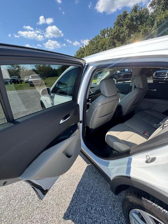 used 2019 Cadillac XT4 car, priced at $26,888