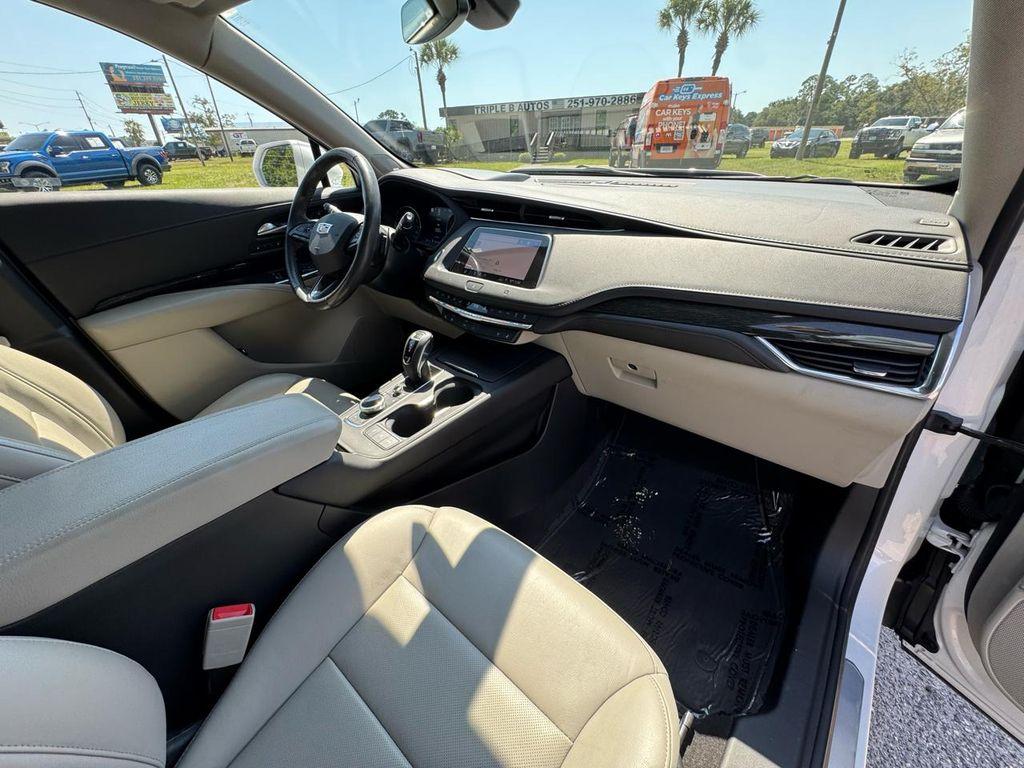 used 2019 Cadillac XT4 car, priced at $26,888
