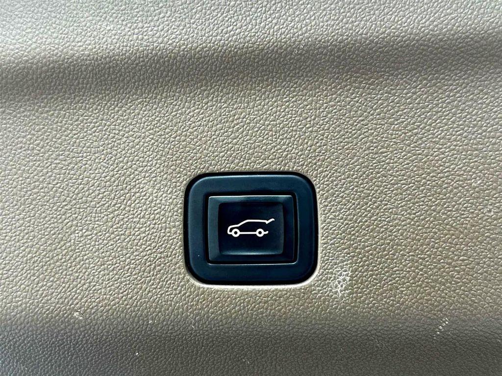 used 2021 GMC Yukon car, priced at $49,888
