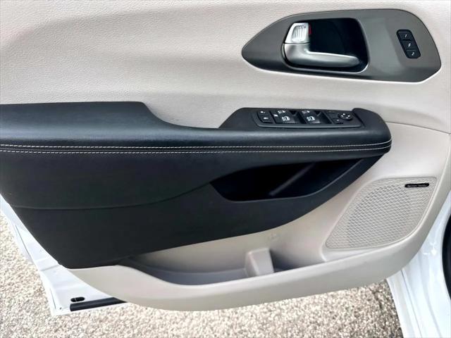 used 2020 Chrysler Pacifica car, priced at $19,888