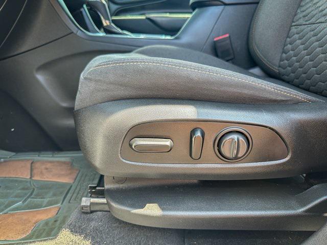 used 2021 Chevrolet Equinox car, priced at $16,999