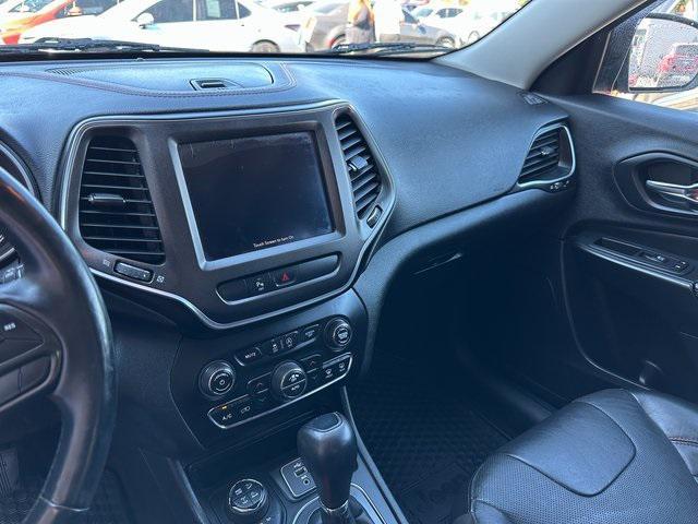 used 2019 Jeep Cherokee car, priced at $17,990