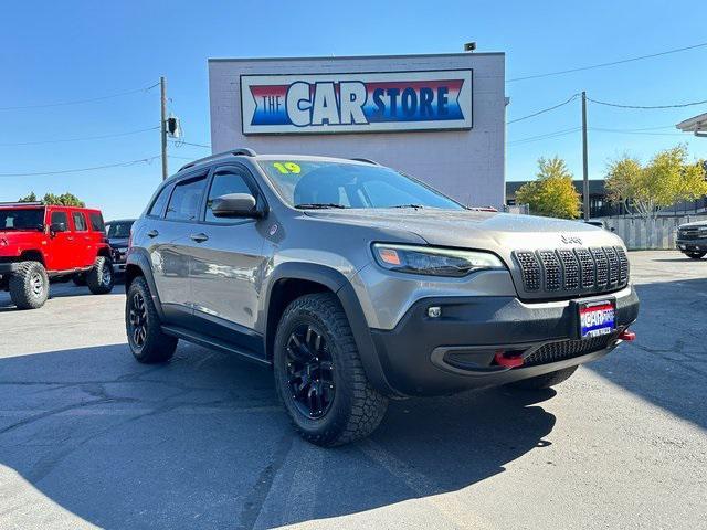 used 2019 Jeep Cherokee car, priced at $17,990