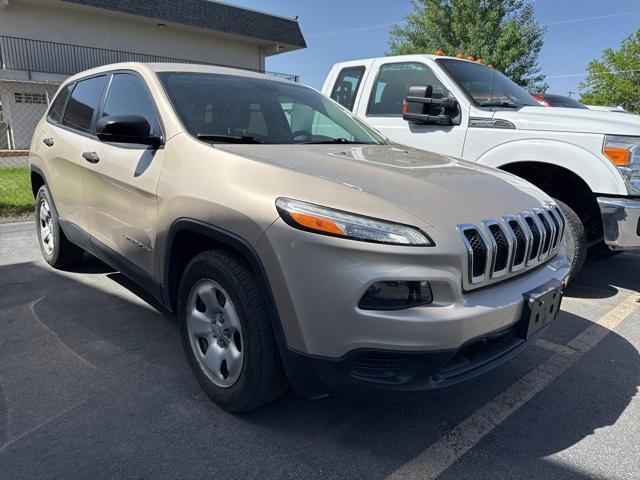 used 2014 Jeep Cherokee car, priced at $10,990