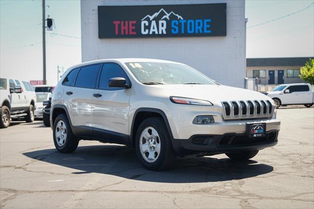 used 2014 Jeep Cherokee car, priced at $10,990