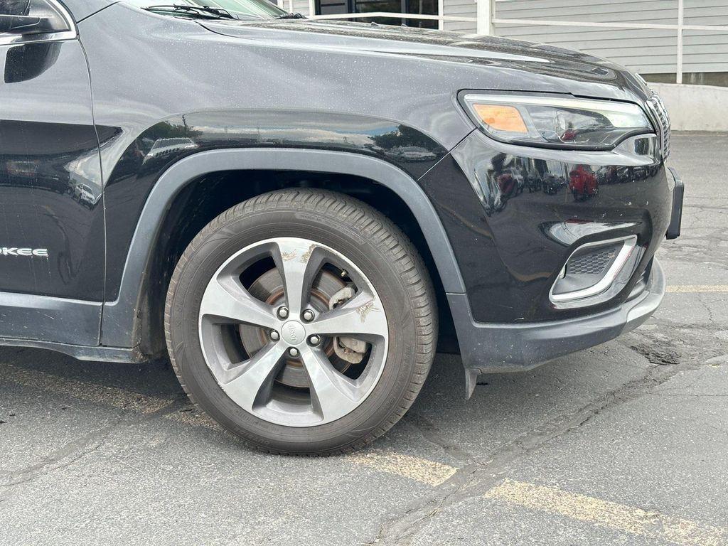 used 2020 Jeep Cherokee car, priced at $17,990
