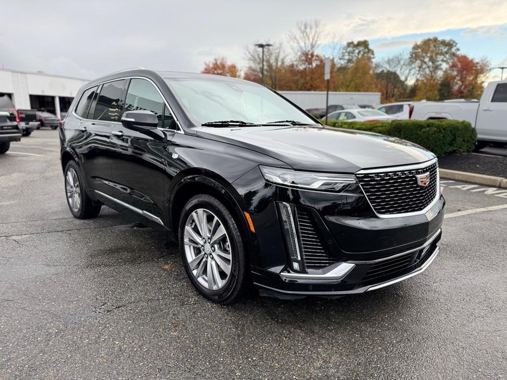 used 2024 Cadillac XT6 car, priced at $46,995