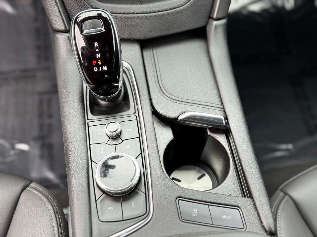 used 2024 Cadillac XT6 car, priced at $46,995