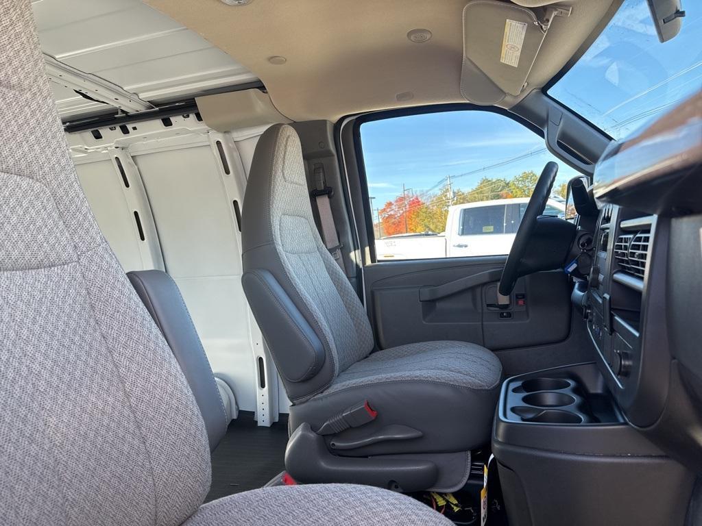 new 2025 GMC Savana 2500 car, priced at $47,468