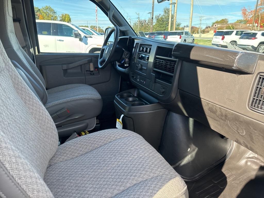 new 2025 GMC Savana 2500 car, priced at $47,468