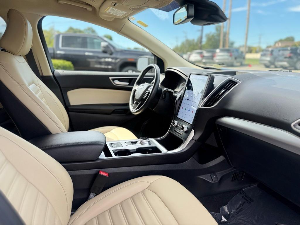 used 2022 Ford Edge car, priced at $22,595
