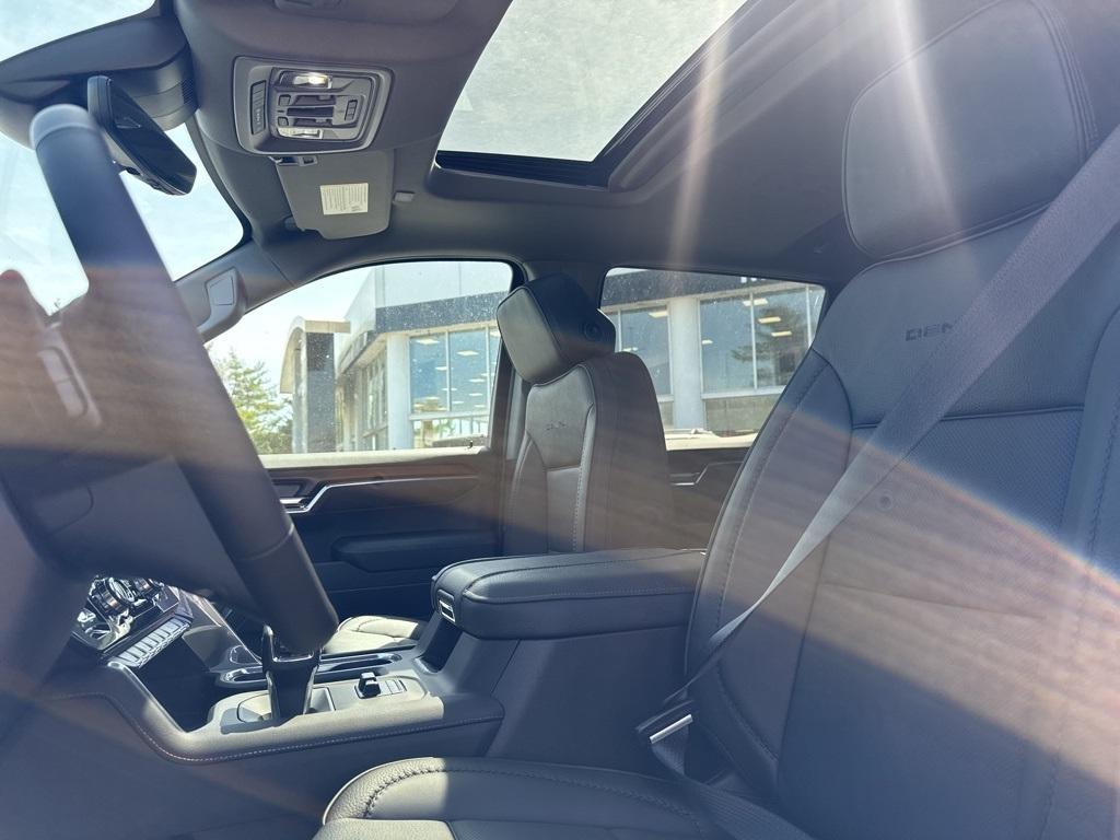 new 2025 GMC Sierra 1500 car, priced at $77,945