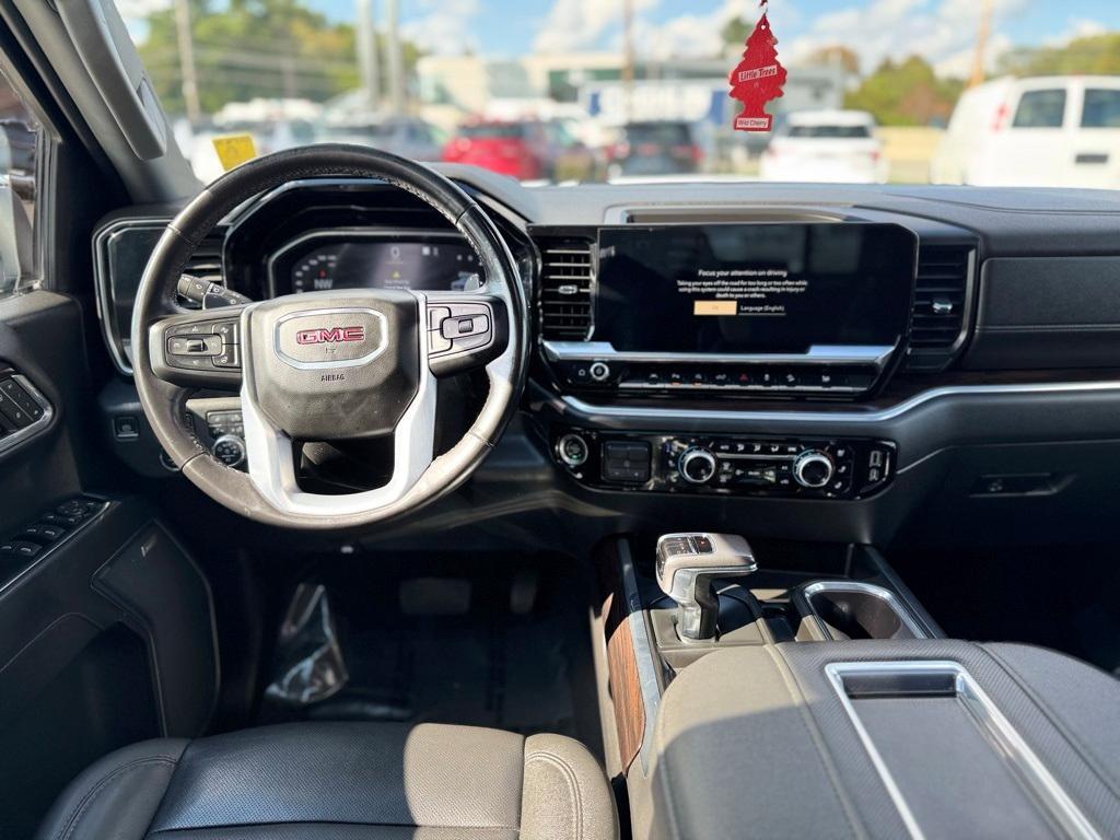 used 2022 GMC Sierra 1500 car, priced at $45,995