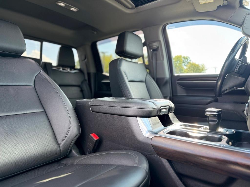 used 2022 GMC Sierra 1500 car, priced at $45,995