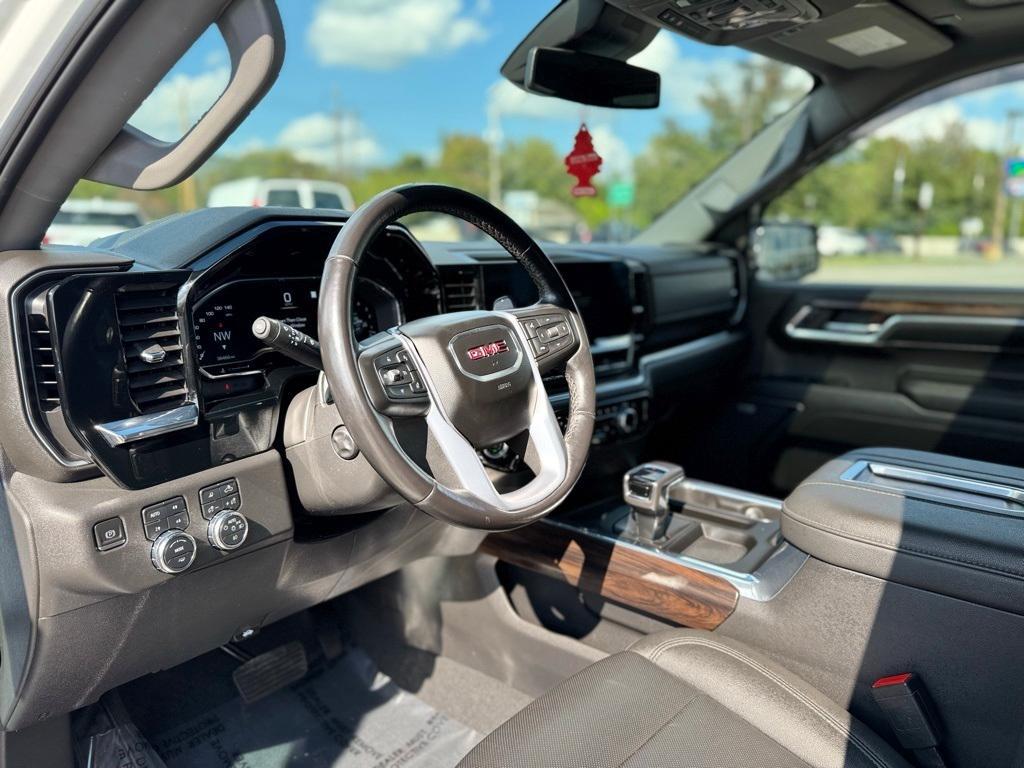 used 2022 GMC Sierra 1500 car, priced at $45,995