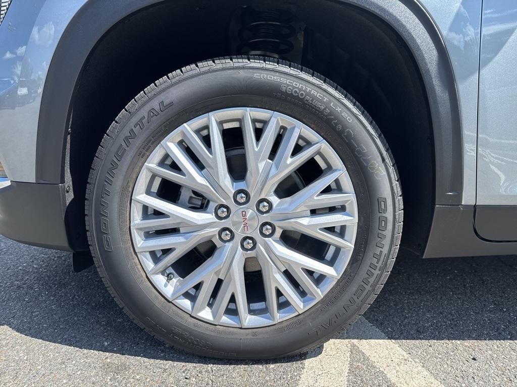 new 2026 GMC Acadia car, priced at $53,025