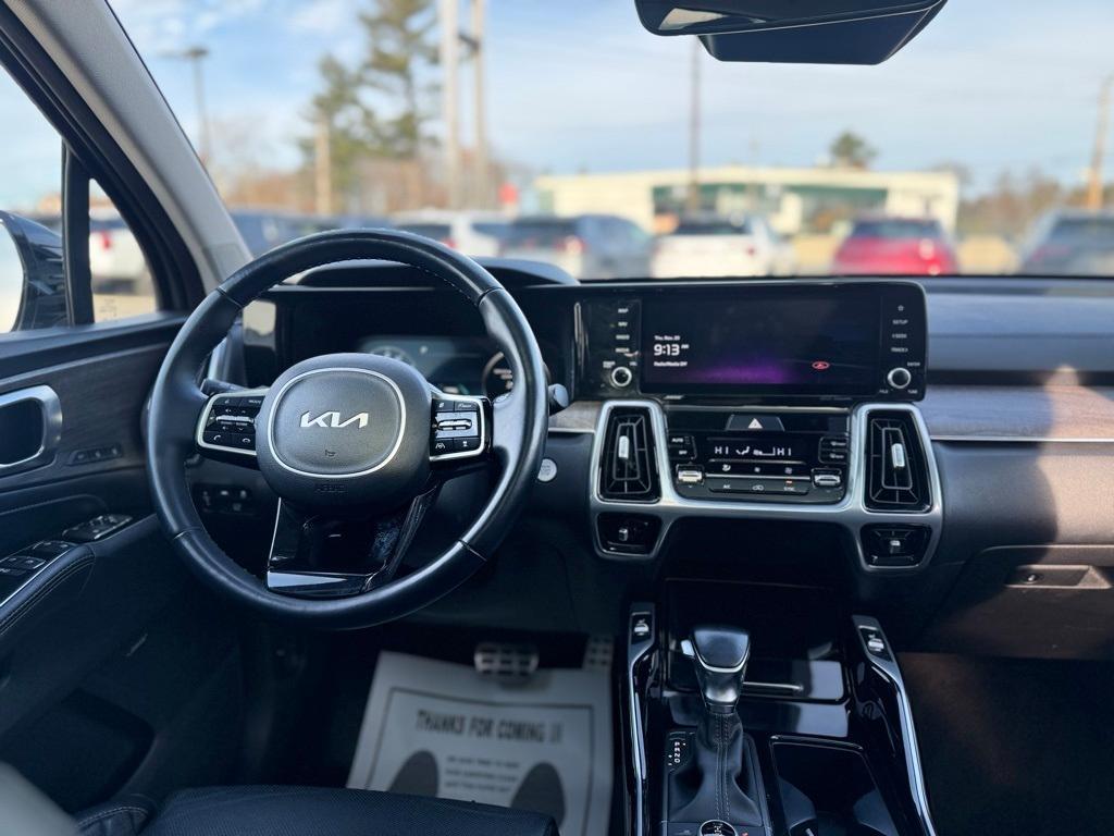 used 2022 Kia Sorento car, priced at $30,995