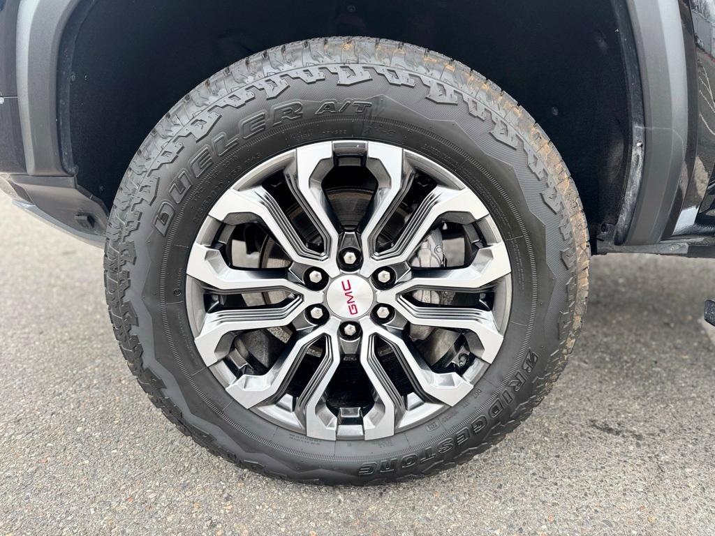 used 2024 GMC Canyon car, priced at $45,995