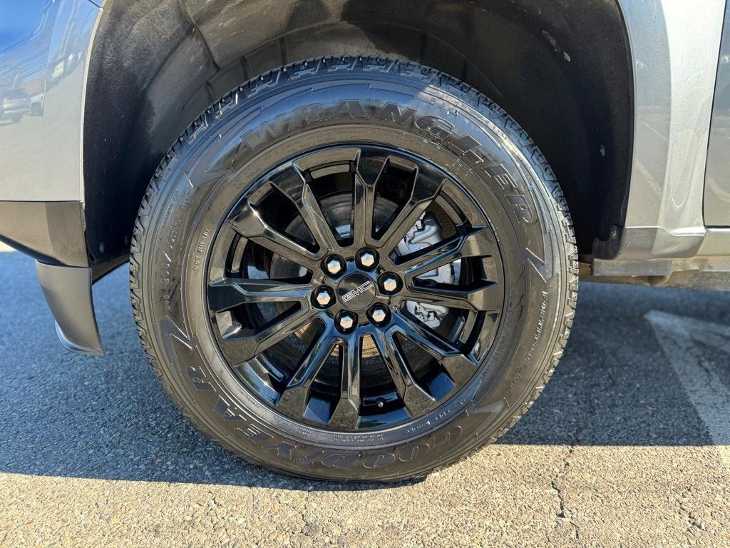 used 2022 GMC Canyon car, priced at $32,995