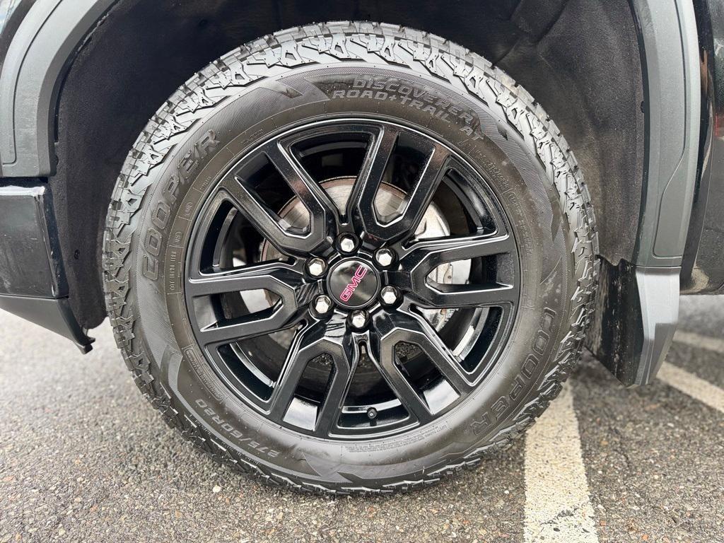 used 2021 GMC Sierra 1500 car, priced at $30,995