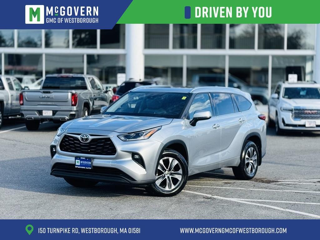 used 2021 Toyota Highlander car, priced at $32,995