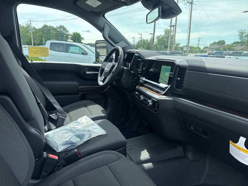 new 2025 GMC Sierra 2500 car, priced at $64,205