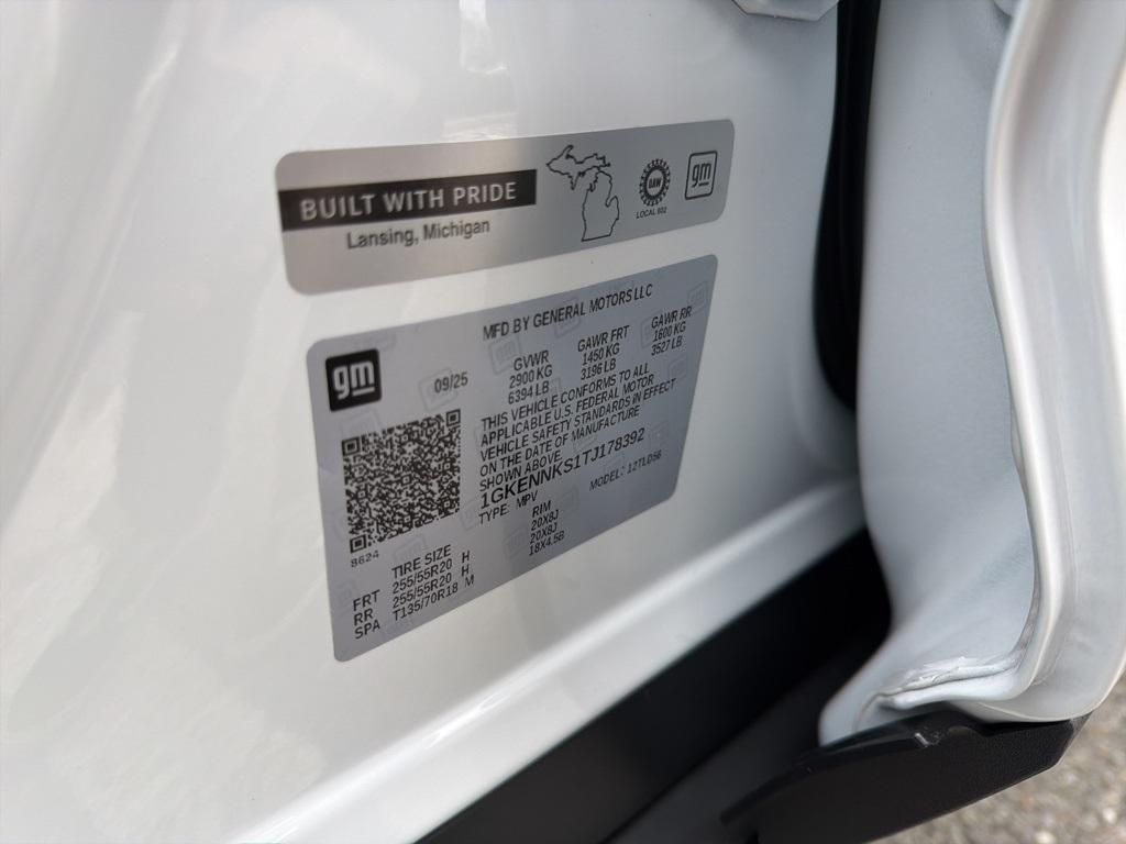 new 2026 GMC Acadia car, priced at $50,580