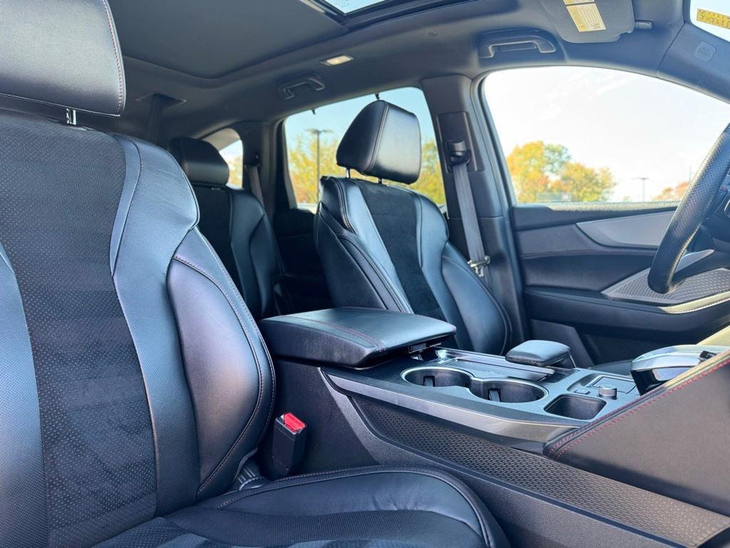 used 2023 Acura MDX car, priced at $44,495