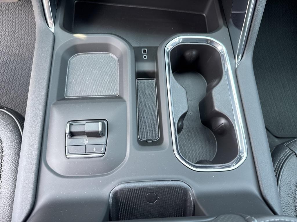 new 2025 GMC Sierra 2500 car, priced at $91,885