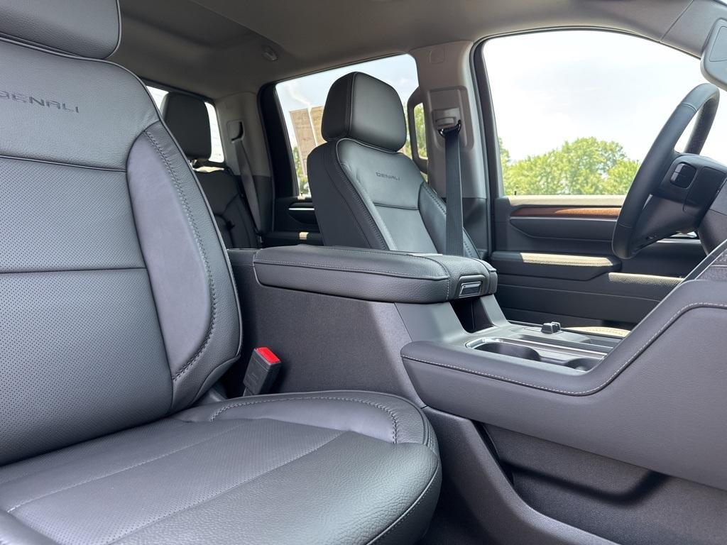 new 2025 GMC Sierra 2500 car, priced at $91,885