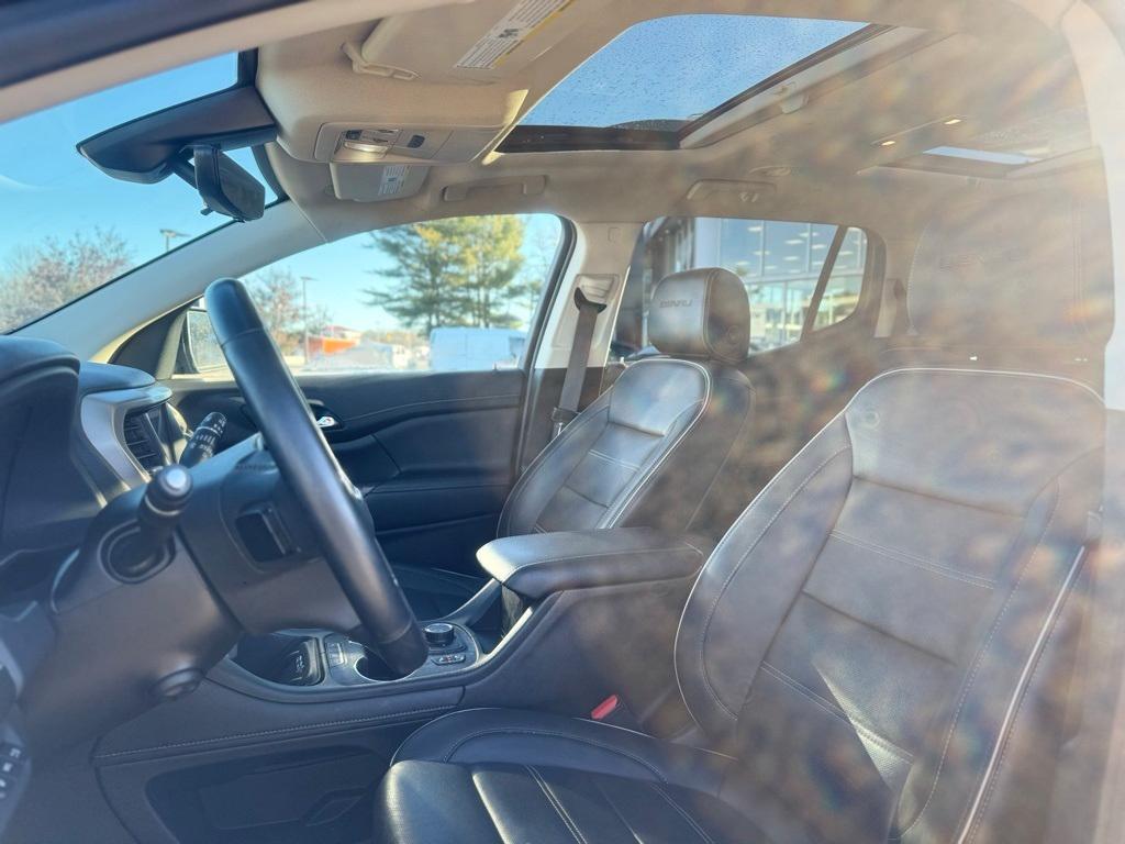 used 2023 GMC Acadia car, priced at $36,999