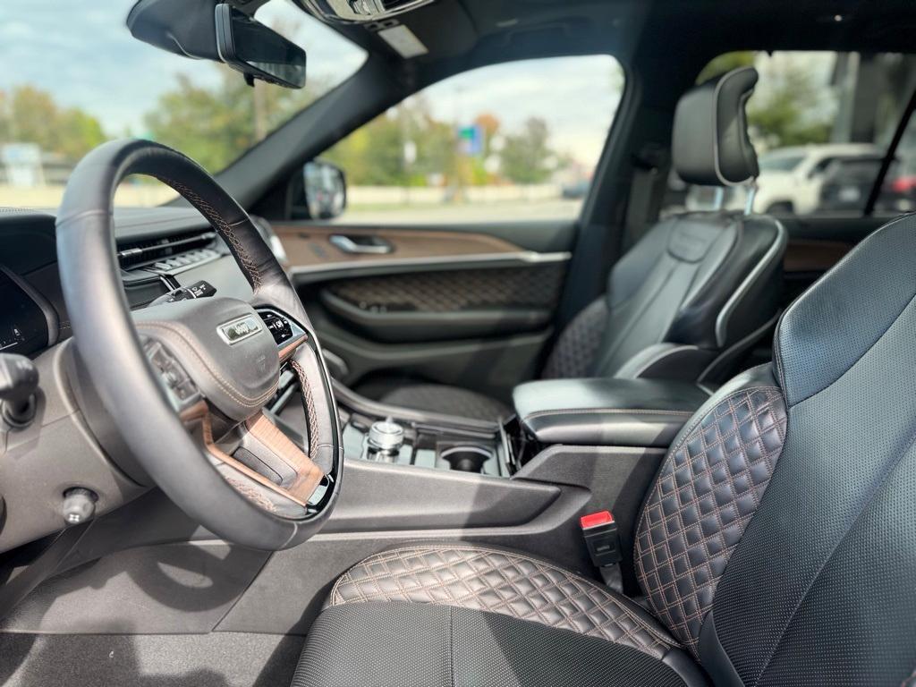 used 2023 Jeep Grand Cherokee car, priced at $45,995