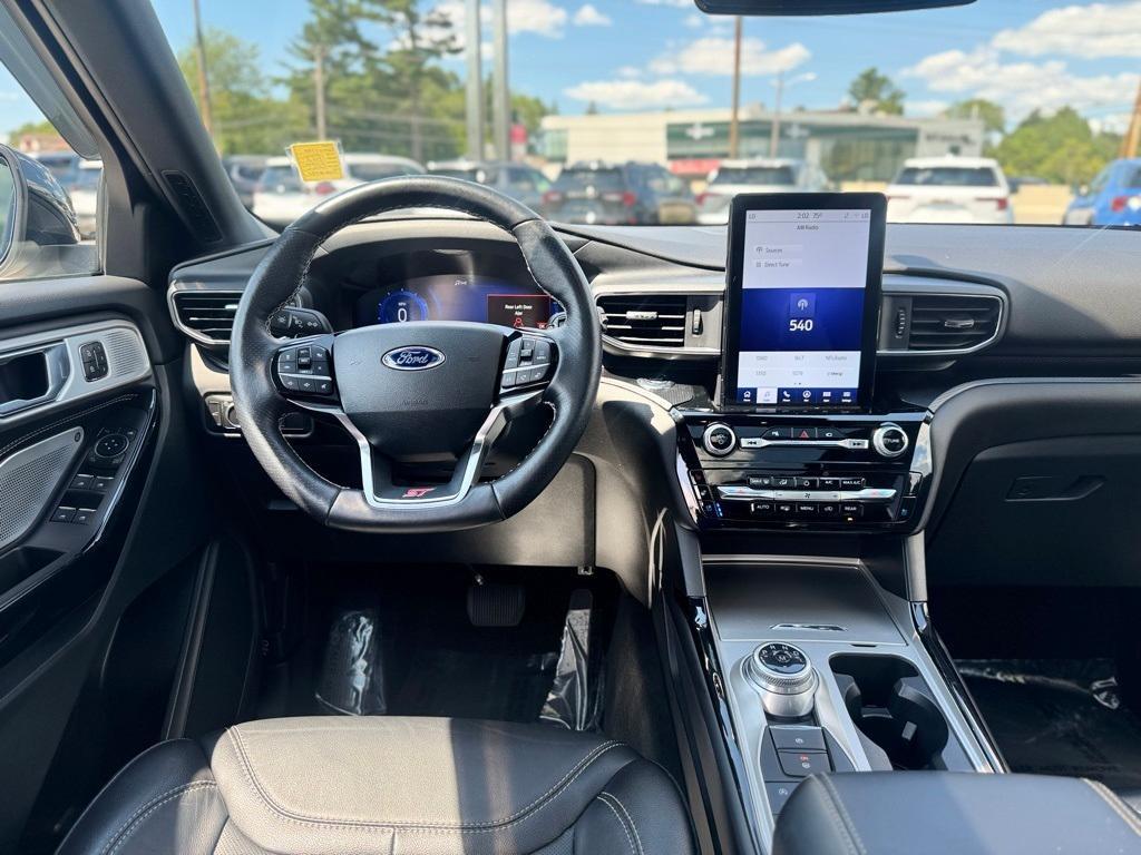 used 2022 Ford Explorer car, priced at $32,695