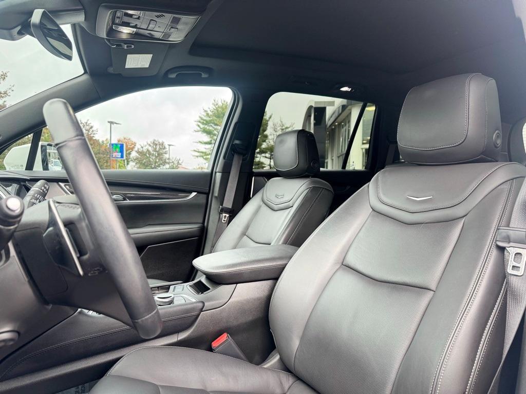 used 2024 Cadillac XT6 car, priced at $48,995