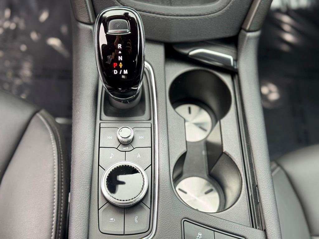 used 2024 Cadillac XT6 car, priced at $48,995