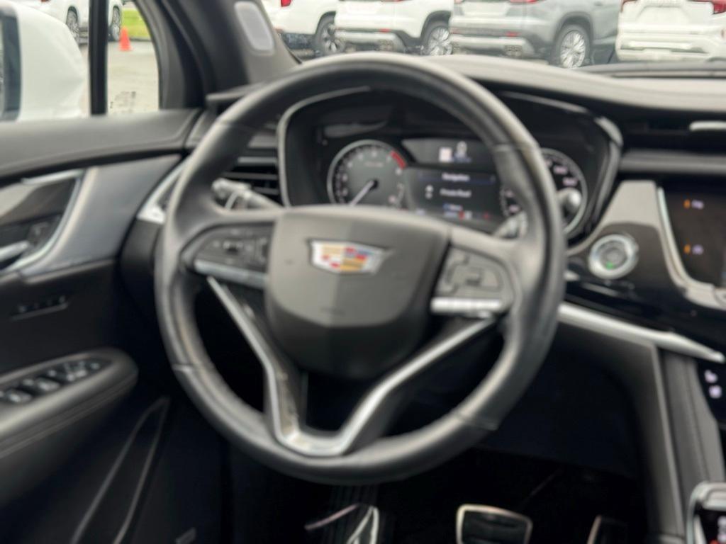 used 2024 Cadillac XT6 car, priced at $48,995