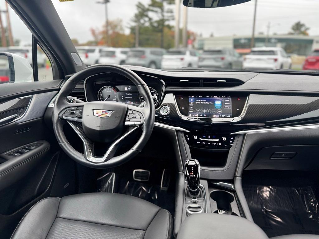 used 2024 Cadillac XT6 car, priced at $48,995