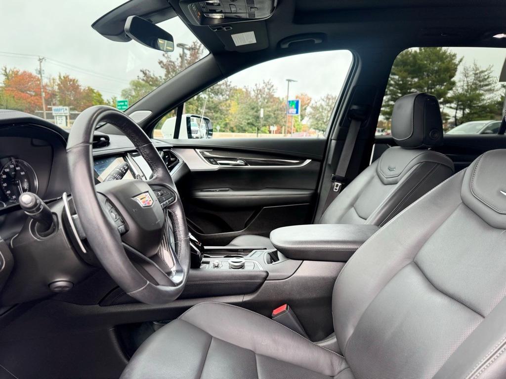 used 2024 Cadillac XT6 car, priced at $48,995