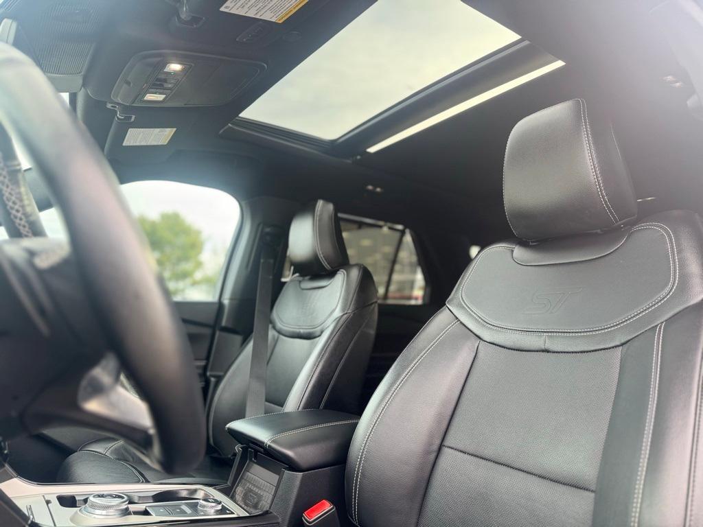 used 2024 Ford Explorer car, priced at $48,895