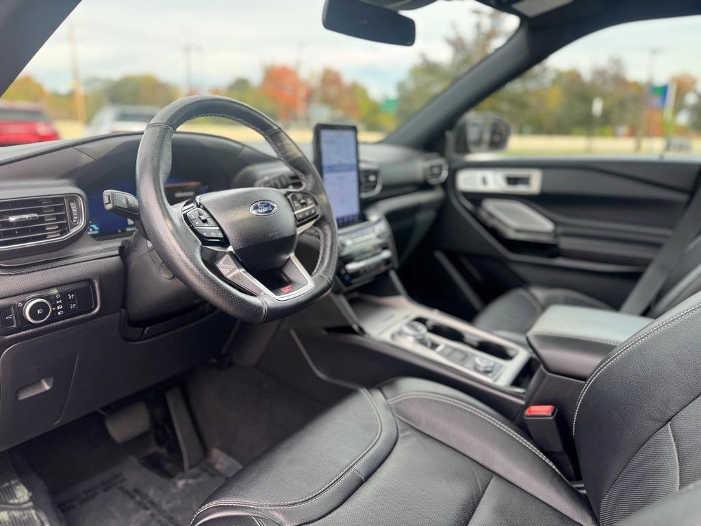 used 2024 Ford Explorer car, priced at $48,895