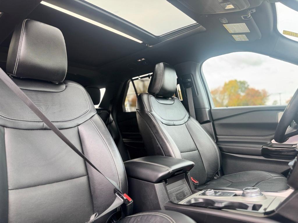 used 2024 Ford Explorer car, priced at $48,895