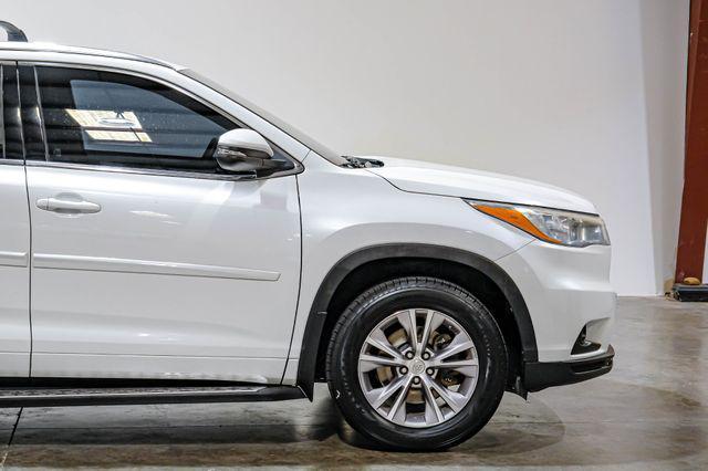 used 2015 Toyota Highlander car, priced at $18,383