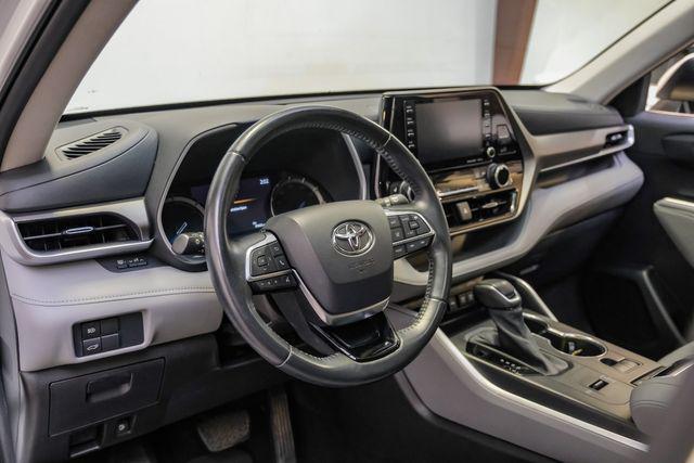 used 2021 Toyota Highlander Hybrid car, priced at $33,883