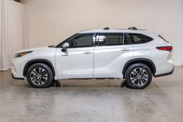 used 2021 Toyota Highlander Hybrid car, priced at $33,883